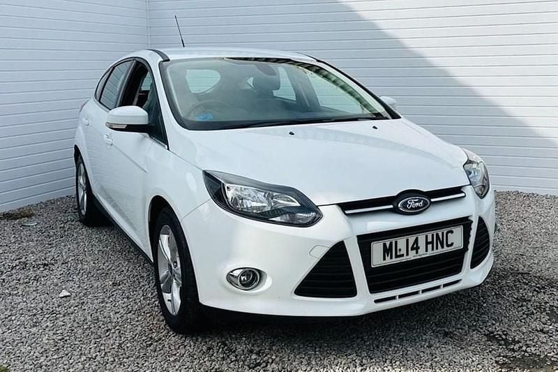 White Used 2014 Ford Focus Zetec Hatchback | £3,249 (Good price) - Image 1/1