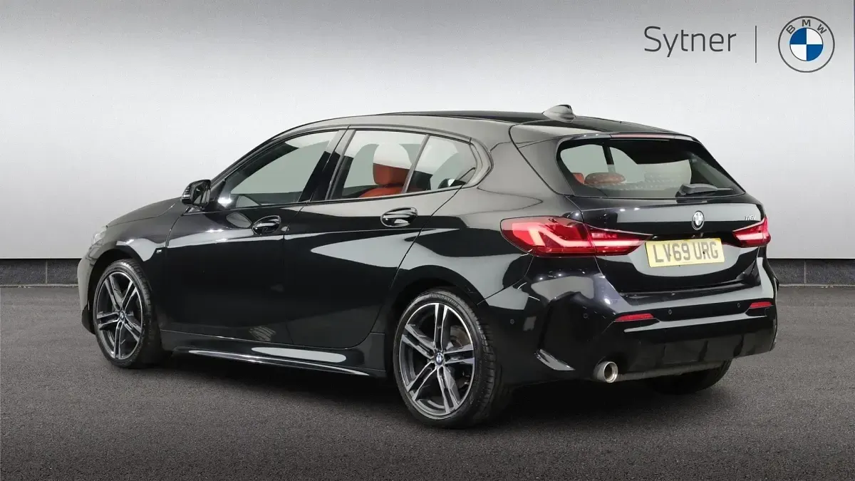 Used BMW 118 M Sport 138 HP (101 kW) 2019 Black Hatchback