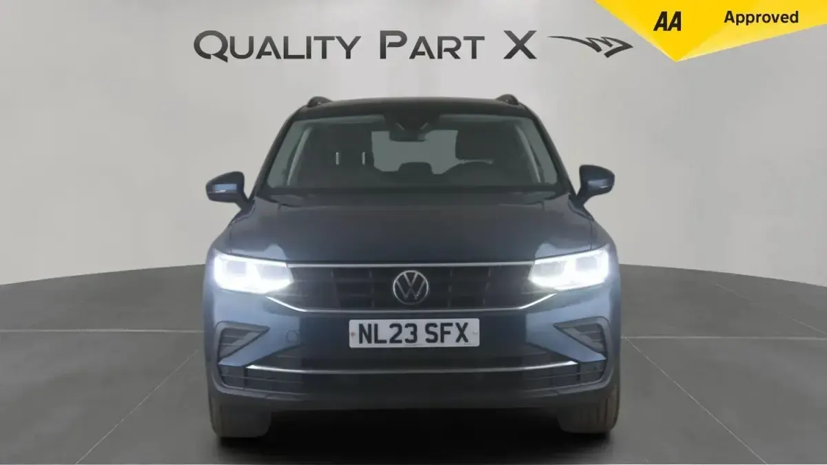 Used VW Tiguan Life 245 HP (180 kW) 2023 Blue SUV