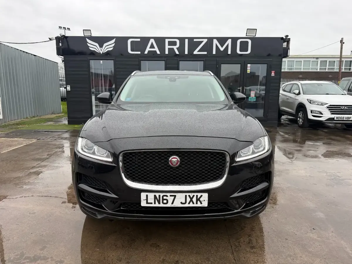 Second-hand Jaguar F-Pace Portfolio 2017 Negru SUV