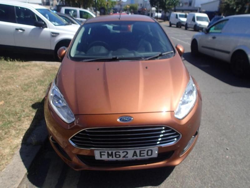 Bronze Used 2013 Ford Fiesta Zetec Hatchback | £6,495 (Fair price) - Image 1/4