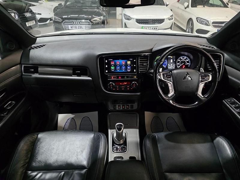 Used Mitsubishi Outlander P-HEV 2018 White SUV