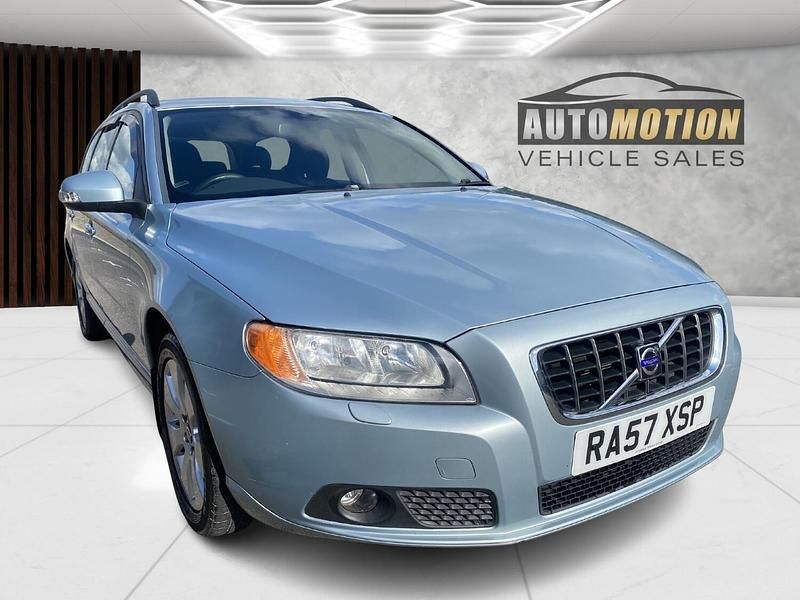 Blue Used 2007 Volvo V70 SE Estate | £3,750 (A bit pricey) - Image 1/4