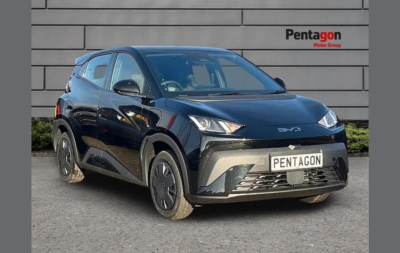 Used BYD Dolphin Surf Comfort 114 kW (156 HP) 2025 Black Hatchback