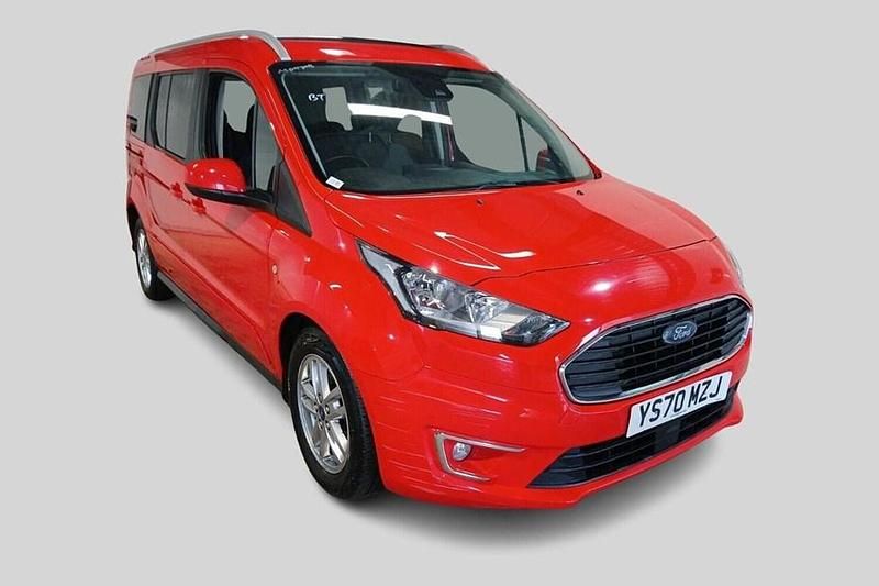Used Ford Tourneo Titanium 120 HP (88 kW) 2021