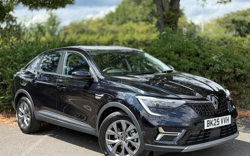 Black Used 2025 Renault Arkana Evolution SUV | £19,800 (Fair price) - Image 1/4