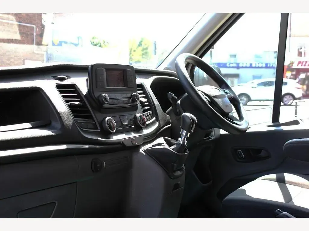 Used Ford Transit S 130 HP (95 kW) 2024 White Van