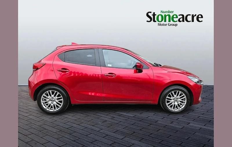 Usado Mazda 2 Inclusive 88 HP (64 kW) 2020 Vermelho Citadino