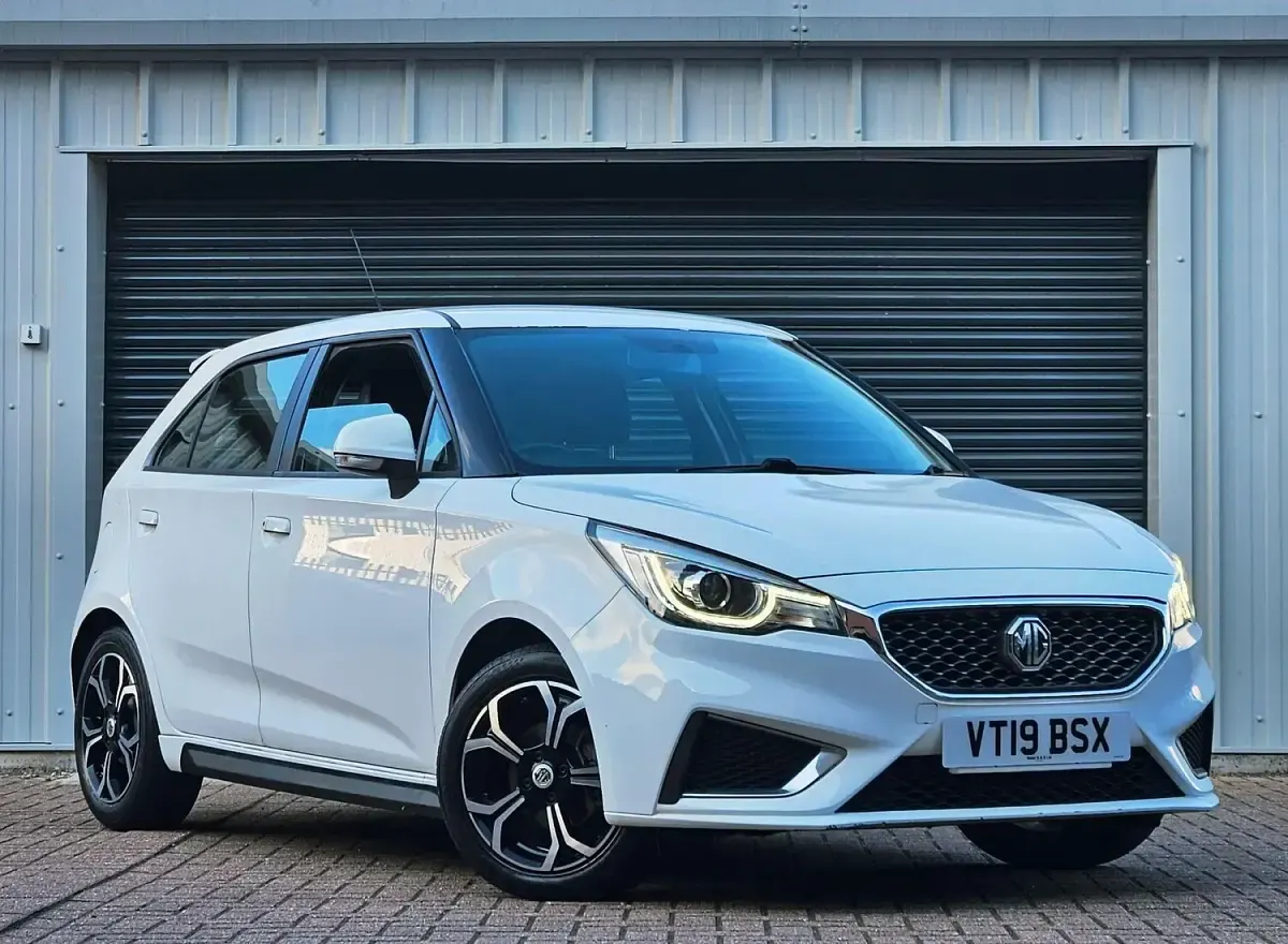 Used MG MG3 Exclusive 106 HP (77 kW) 2019 White Hatchback