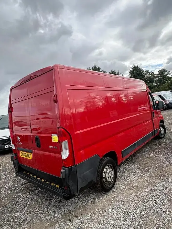 Used Citroën Relay 130 HP (95 kW) 2019 Red Van