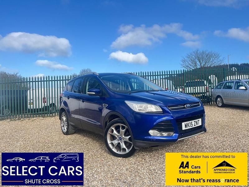 Begagnad Ford Kuga Titanium 180 HK (132 kW) 2015 Blå SUV