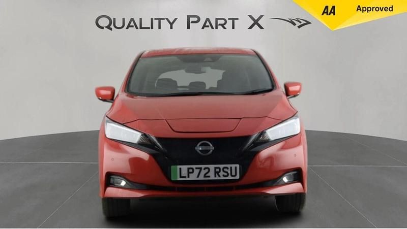 Used Nissan Leaf N-Connecta 160 kW (218 HP) 2022 Red Hatchback