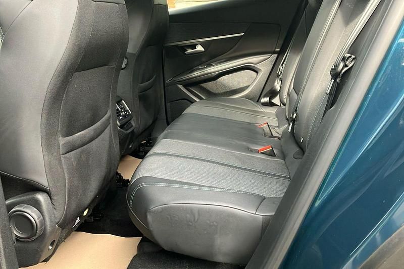 Used Peugeot 3008 Allure+ 131 HP (96 kW) 2023 Blue SUV