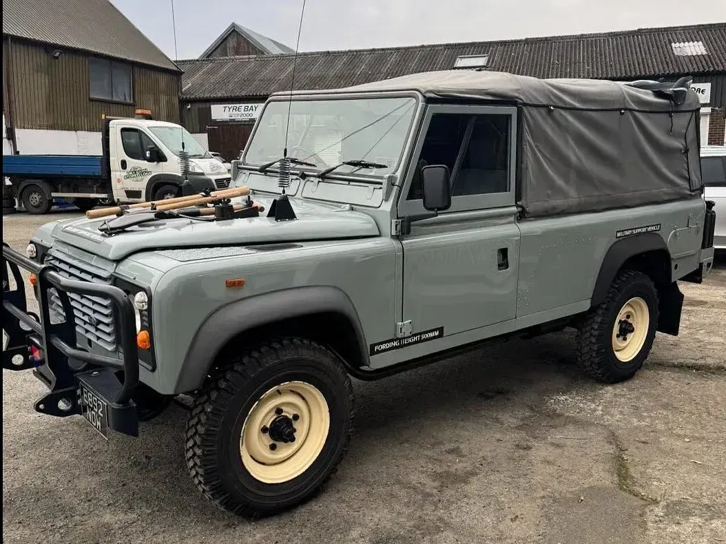 Used Land Rover Defender 2016 Grey/black