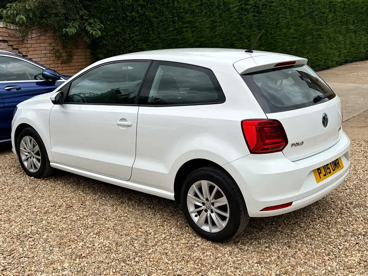 Used VW Polo SE 2015 White Hatchback