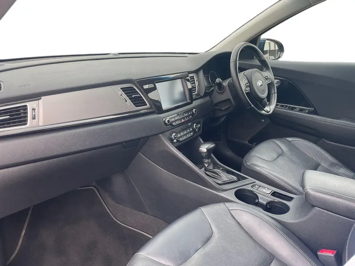 Used Kia Niro 141 HP (103 kW) 2018 Blue SUV