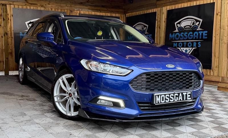 Used Ford Mondeo Zetec 120 HP (88 kW) 2018 Blue Estate