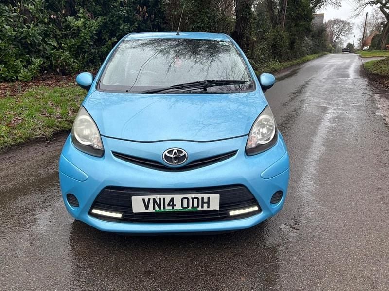 Used Toyota Aygo Style 2014 Blue Hatchback