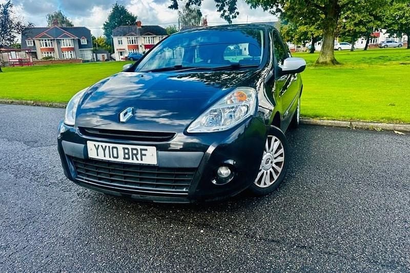 Black Used 2010 Renault Clio II Hatchback | £1,995 (Fair price) - Image 1/1