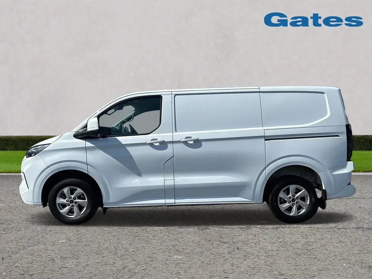 Used Ford Transit Custom Limited 136 HP (100 kW) 2025 White Van