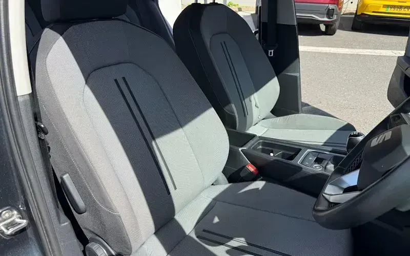 Used Seat Leon SE 110 HP (80 kW) 2024 Grey Hatchback