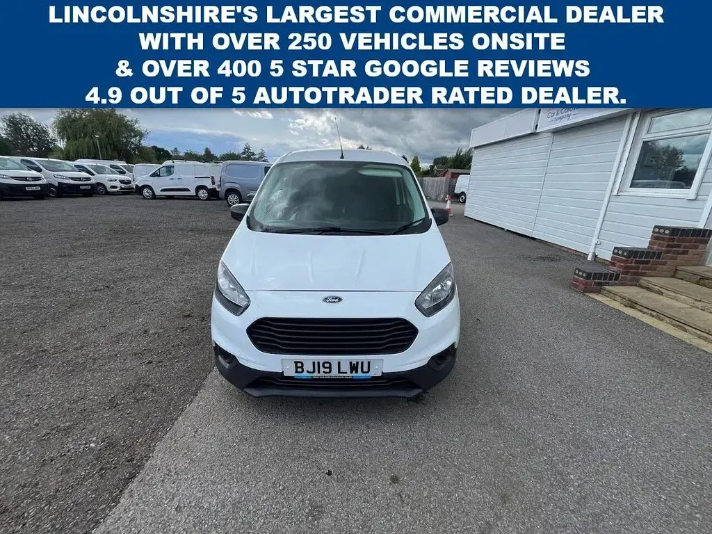 Used Ford Transit 75 HP (55 kW) 2019 White Van