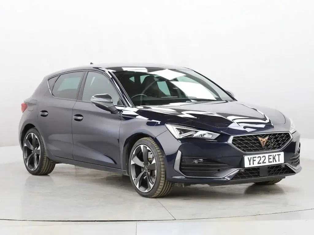 Used Cupra Leon VZ1 245 HP (180 kW) 2022 Blue Hatchback