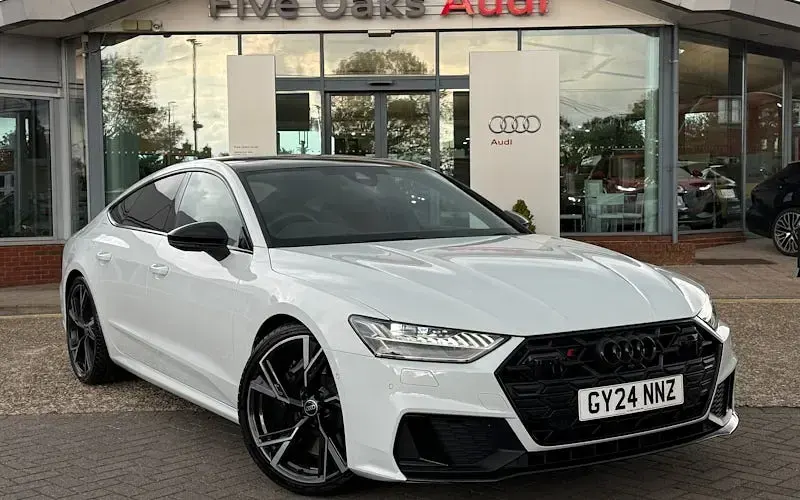 Usado Audi S7 Sportback Black Edition 344 HP (253 kW) 2024 Citadino