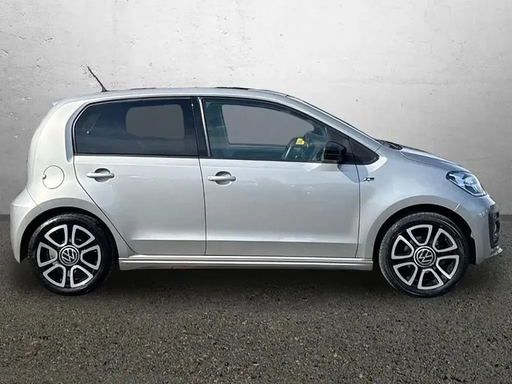Used VW up! R-line 65 HP (47 kW) 2022 Silver Hatchback