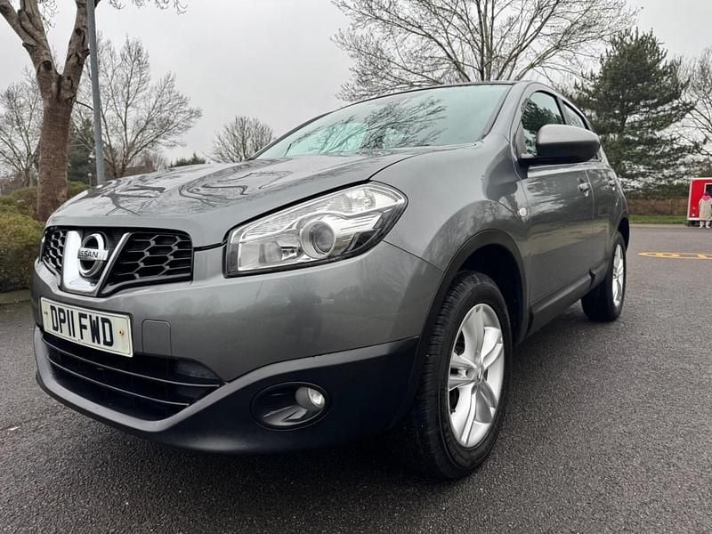 Used Nissan Qashqai Acenta 117 HP (86 kW) 2011 Grey SUV