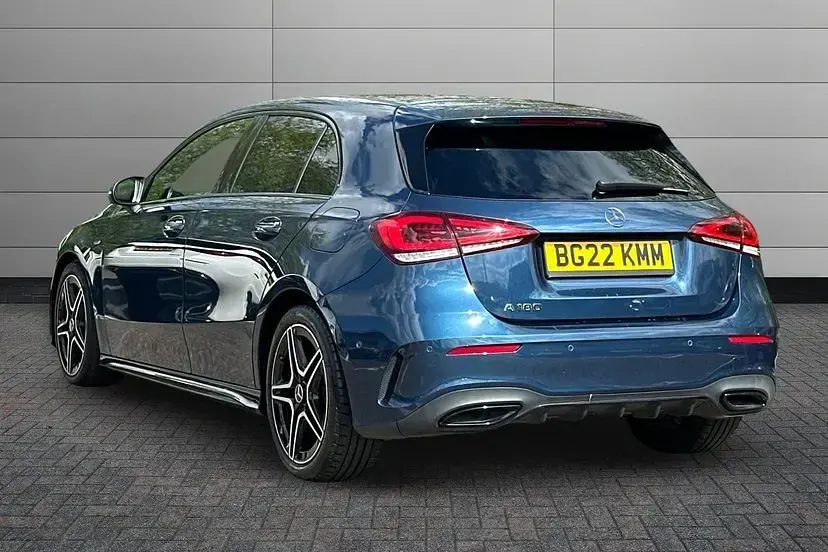 Used Mercedes A180 Executive 136 HP (100 kW) 2022 Blue Hatchback