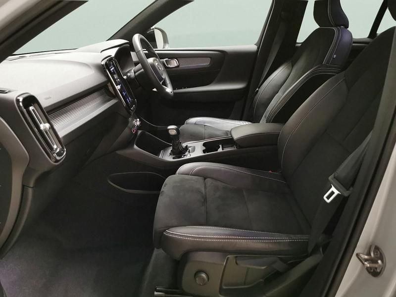 Used Volvo XC40 R-Design 2022 Silver SUV