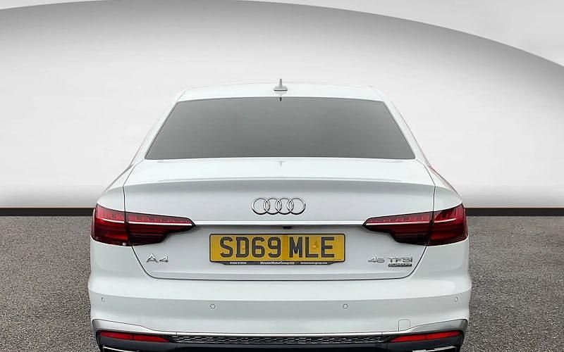 Used Audi A4 S-Line 245 HP (180 kW) 2019 White Sedan