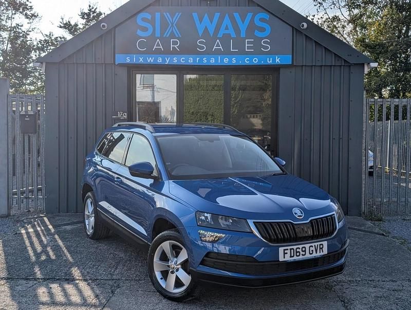 Blue Used 2019 Skoda Karoq SE SUV | £11,990 (Fair price) - Image 1/2
