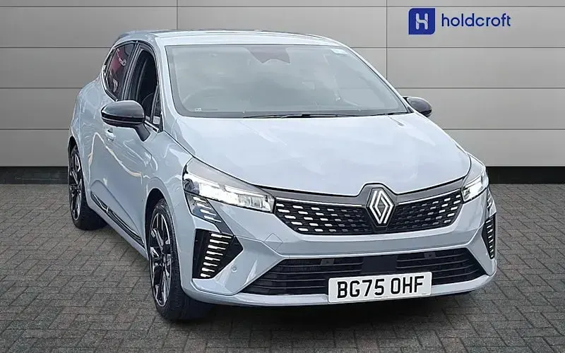 Used Renault Clio Techno 143 HP (105 kW) 2025 Hatchback