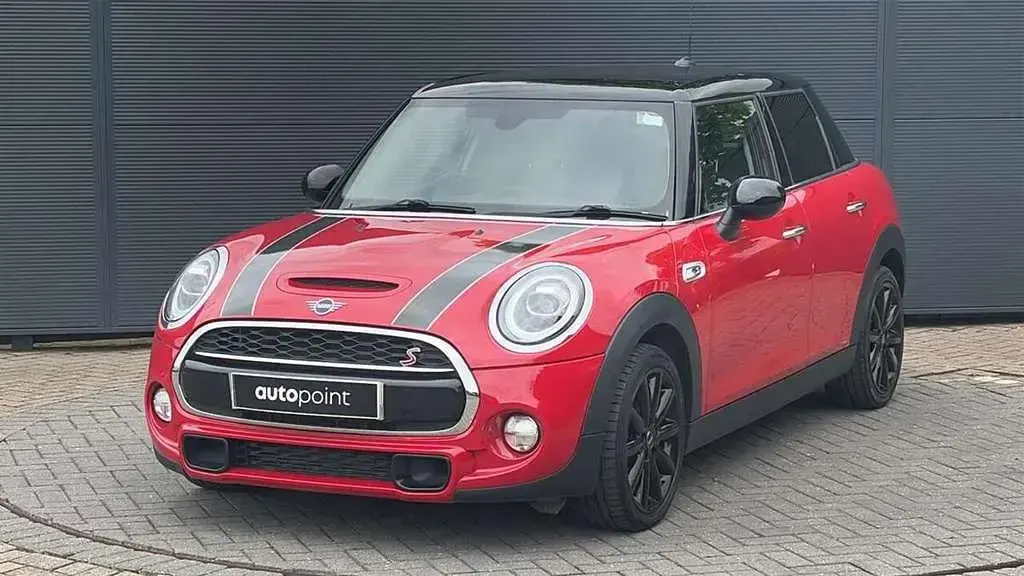 Used Mini Cooper S Comfort 192 HP (141 kW) 2019 Red Hatchback
