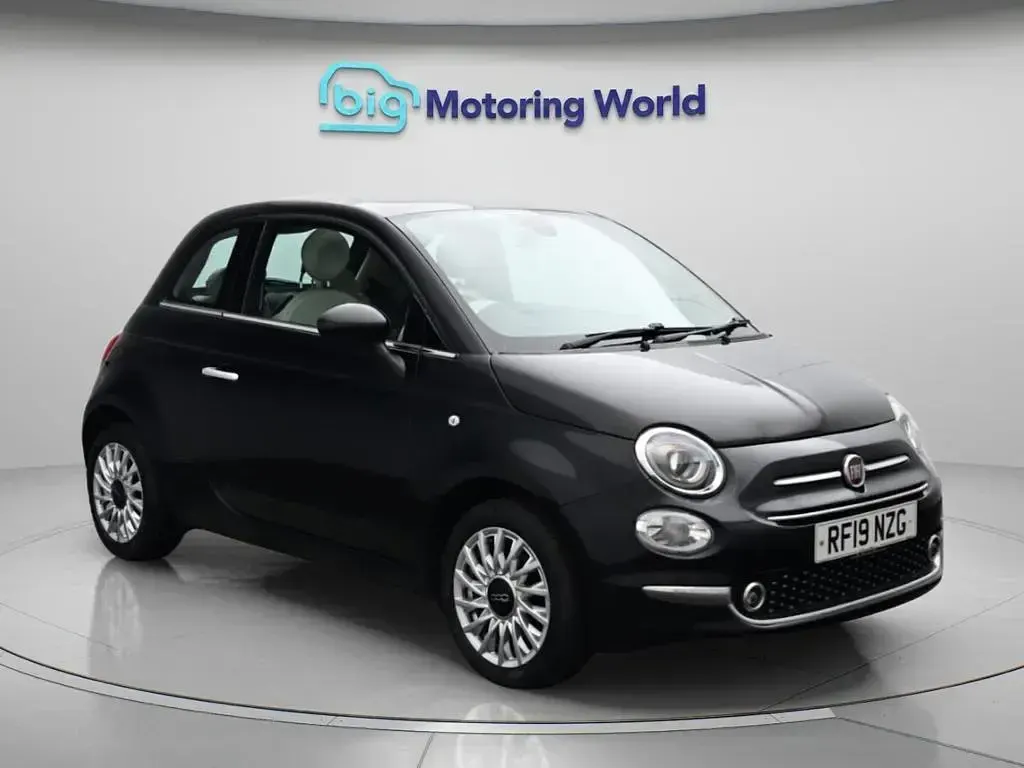 Used Fiat 500 Lounge 69 HP (50 kW) 2019 Hatchback