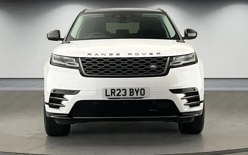 Used Land Rover Range Rover Velar R-Dynamic 249 HP (183 kW) 2022 Ostuni pearl white SUV