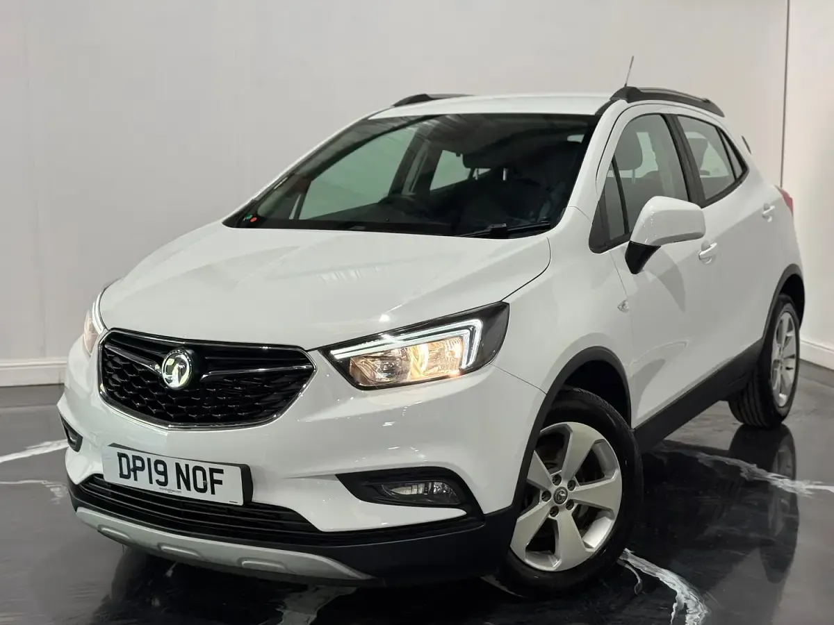 Used Vauxhall Mokka X Design Edition 136 HP (100 kW) 2019 White SUV