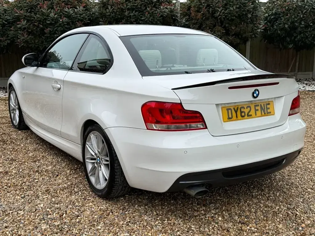 Used BMW 118 Coupé M Sport 143 HP (105 kW) 2012 White Coupe