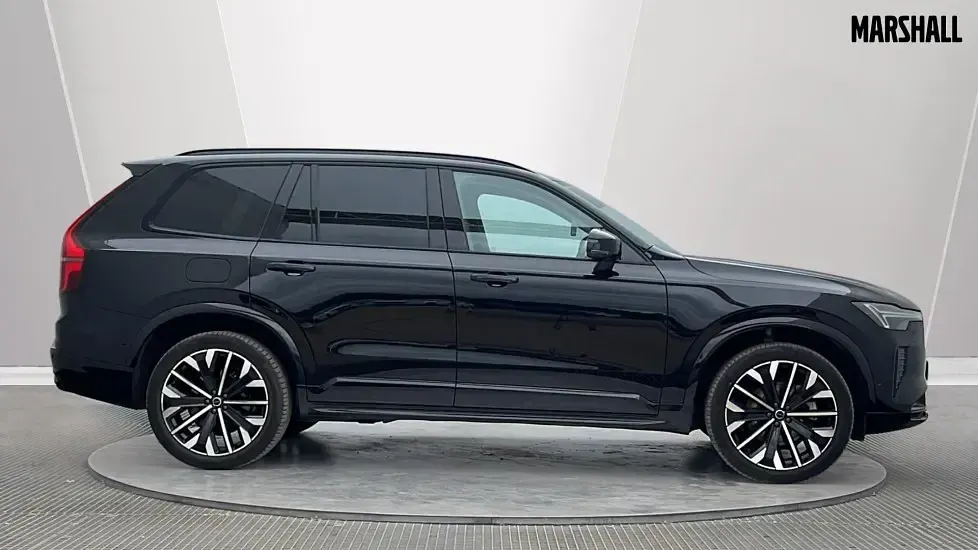 Used Volvo XC90 Ultra 250 HP (183 kW) 2025 Black SUV