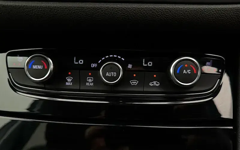 Used Vauxhall Grandland X Ultimate 131 HP (96 kW) 2024 Grey SUV