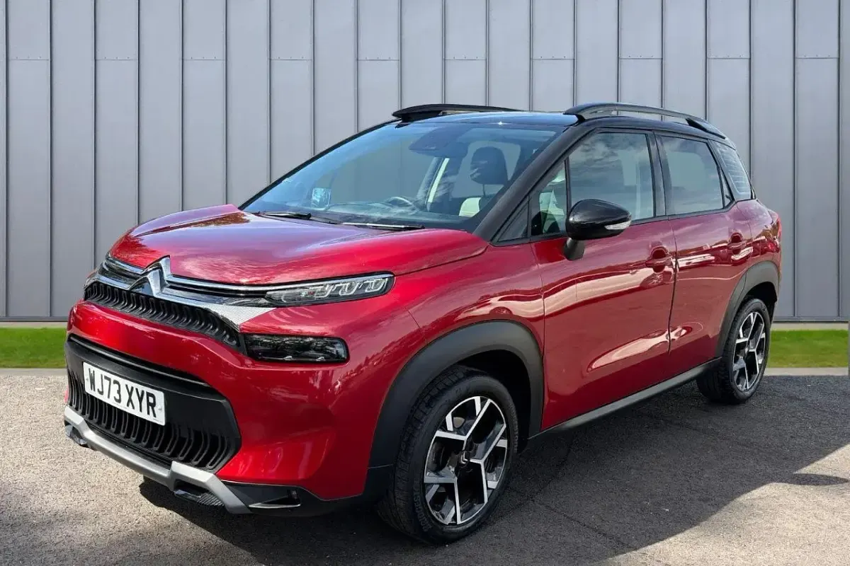 Used Citroën C3 Aircross PureTech 108 HP (79 kW) 2024 Red SUV