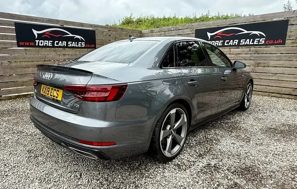 Used Audi A4 Black Edition 190 HP (139 kW) 2019 Grey Sedan
