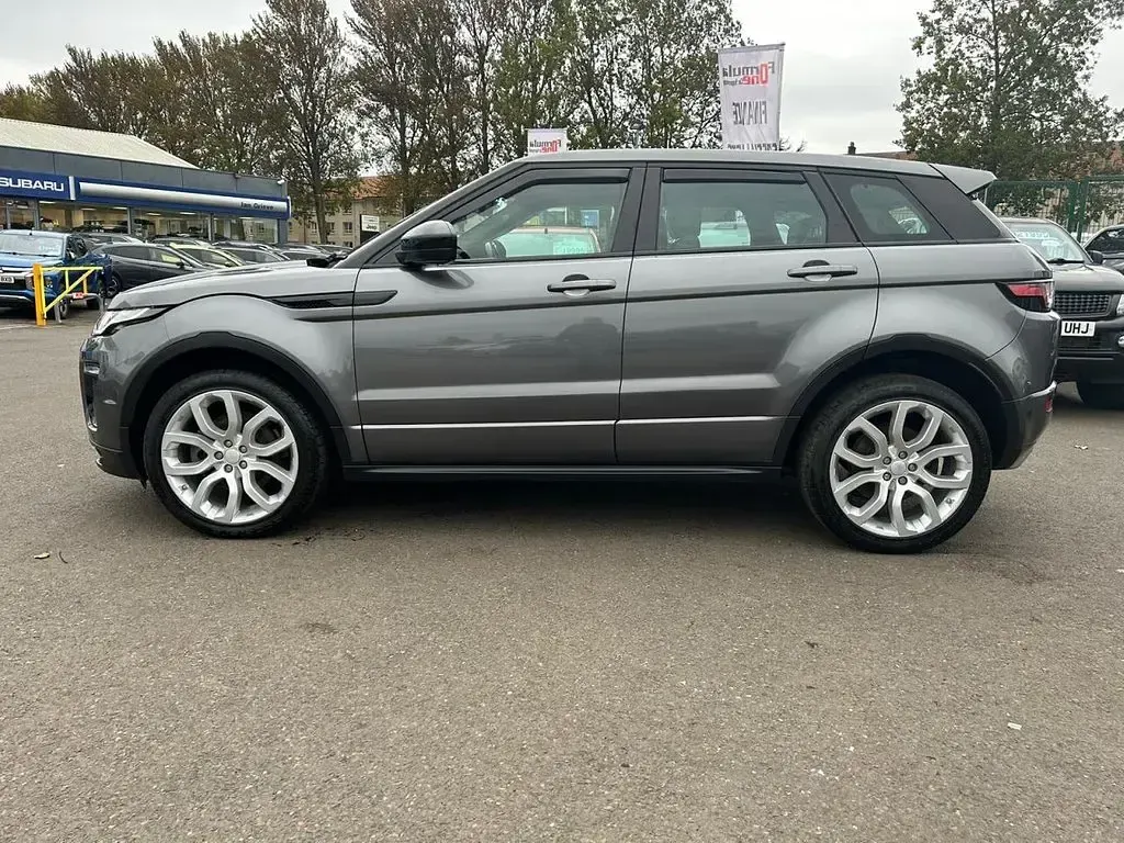 Used Land Rover Range Rover evoque HSE Dynamic 180 HP (132 kW) 2017 Grey SUV