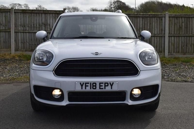 Used Mini Cooper D 150 HP (110 kW) 2018 White Hatchback