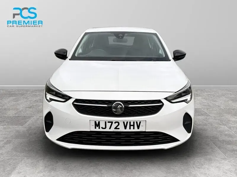 Used Vauxhall Corsa Design Edition 2022 Arctic white (solid paint) Hatchback