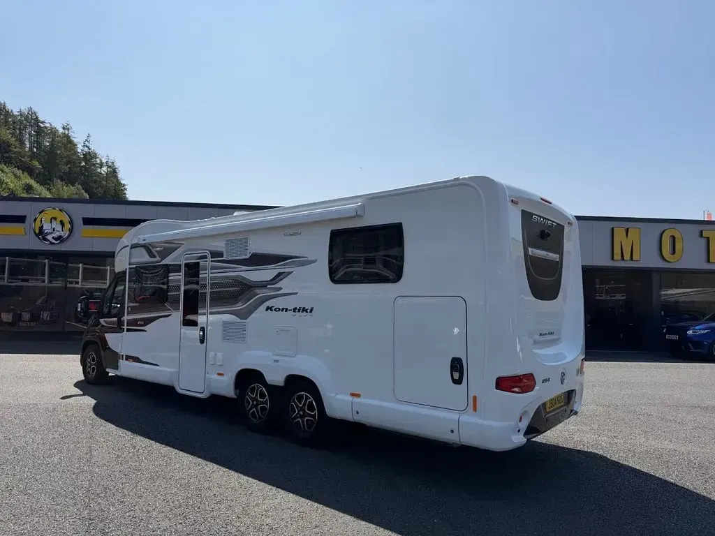 New Fiat Ducato 177 HP (130 kW) 2026 Black Van