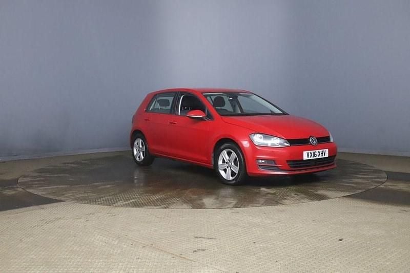 Used VW Golf VII Match 110 HP (80 kW) 2016 Red Hatchback