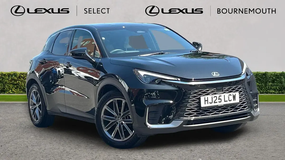 Used Lexus LBX 136 HP (100 kW) 2025 SUV